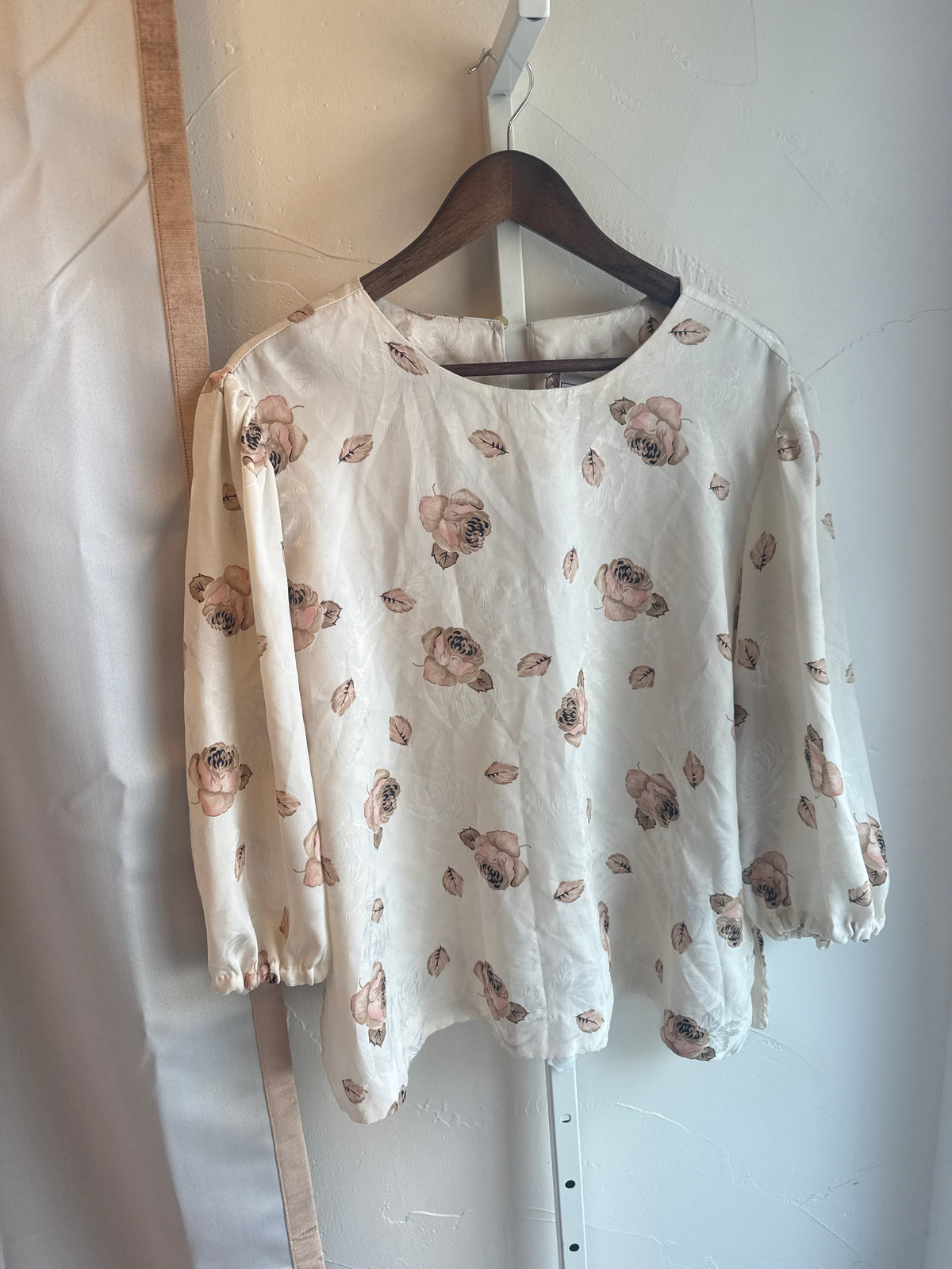1018 Melissa Court Floral Blouse