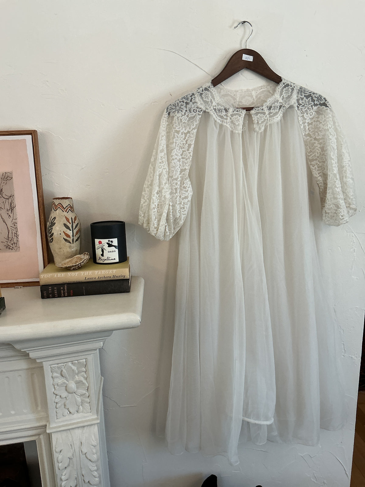 1047 Vanity Fair White Robe