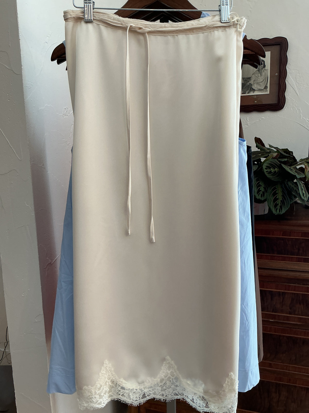 Gabrielle satin skirt